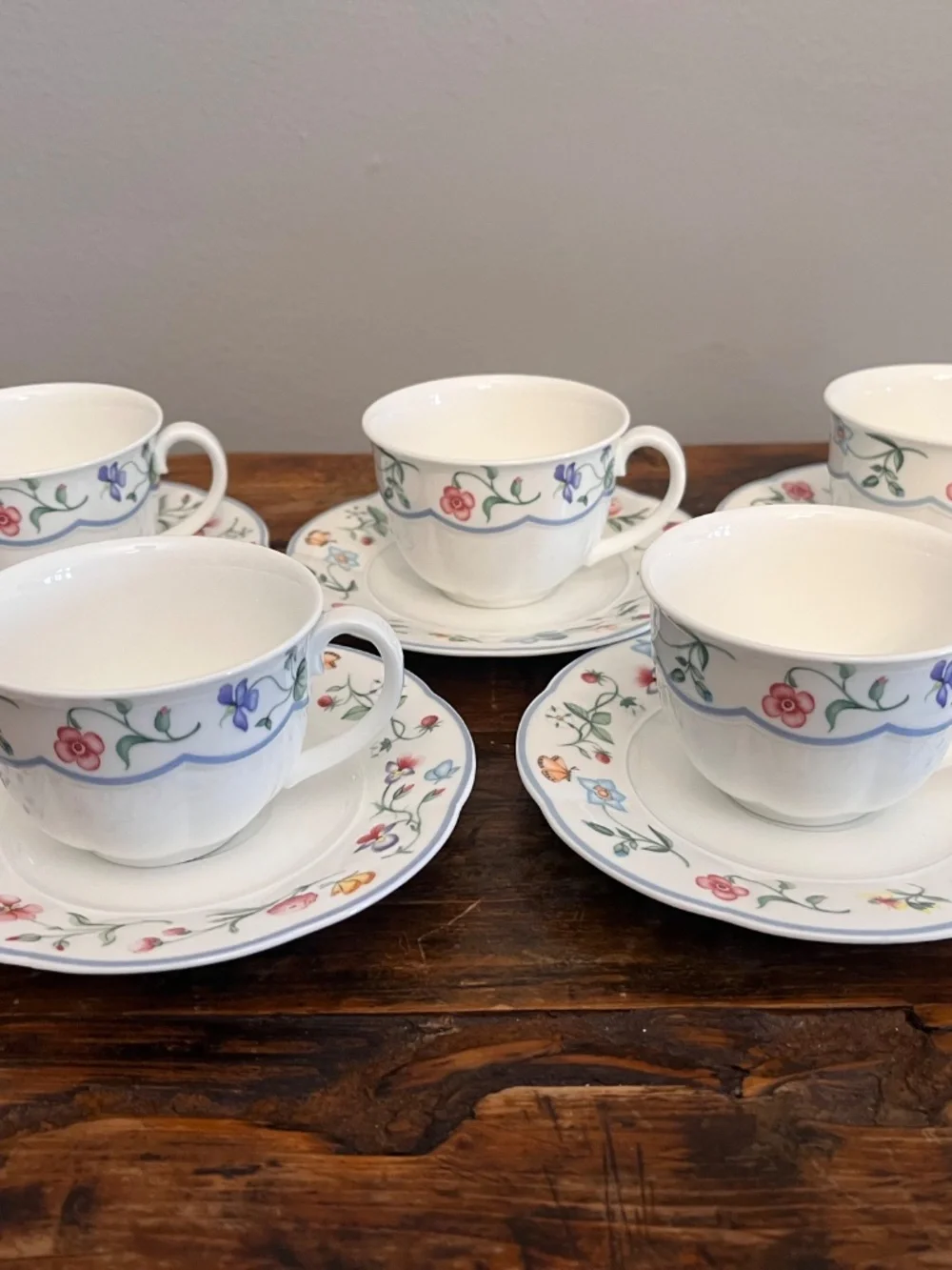 Villeroy & Boch Mariposa Bone China Cups and Saucers Set of 5 / Floral China